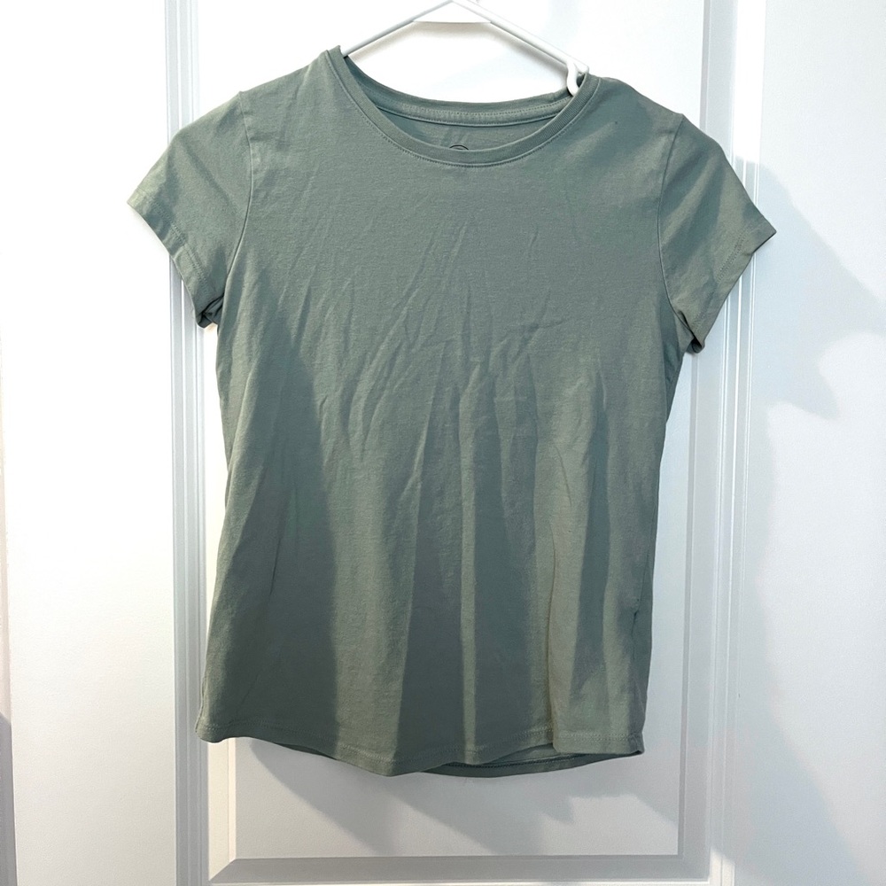 Girl’s Army Green Wonder Nation T-Shirt Size: YL
